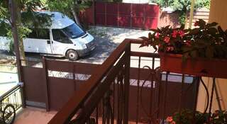 Гостиница Gostevoy Dom "Олимпийский"  Адлер Семейный люкс-11