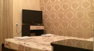 Гостиница Gostevoy Dom "Олимпийский"  Адлер Семейный номер с ванной комнатой-14